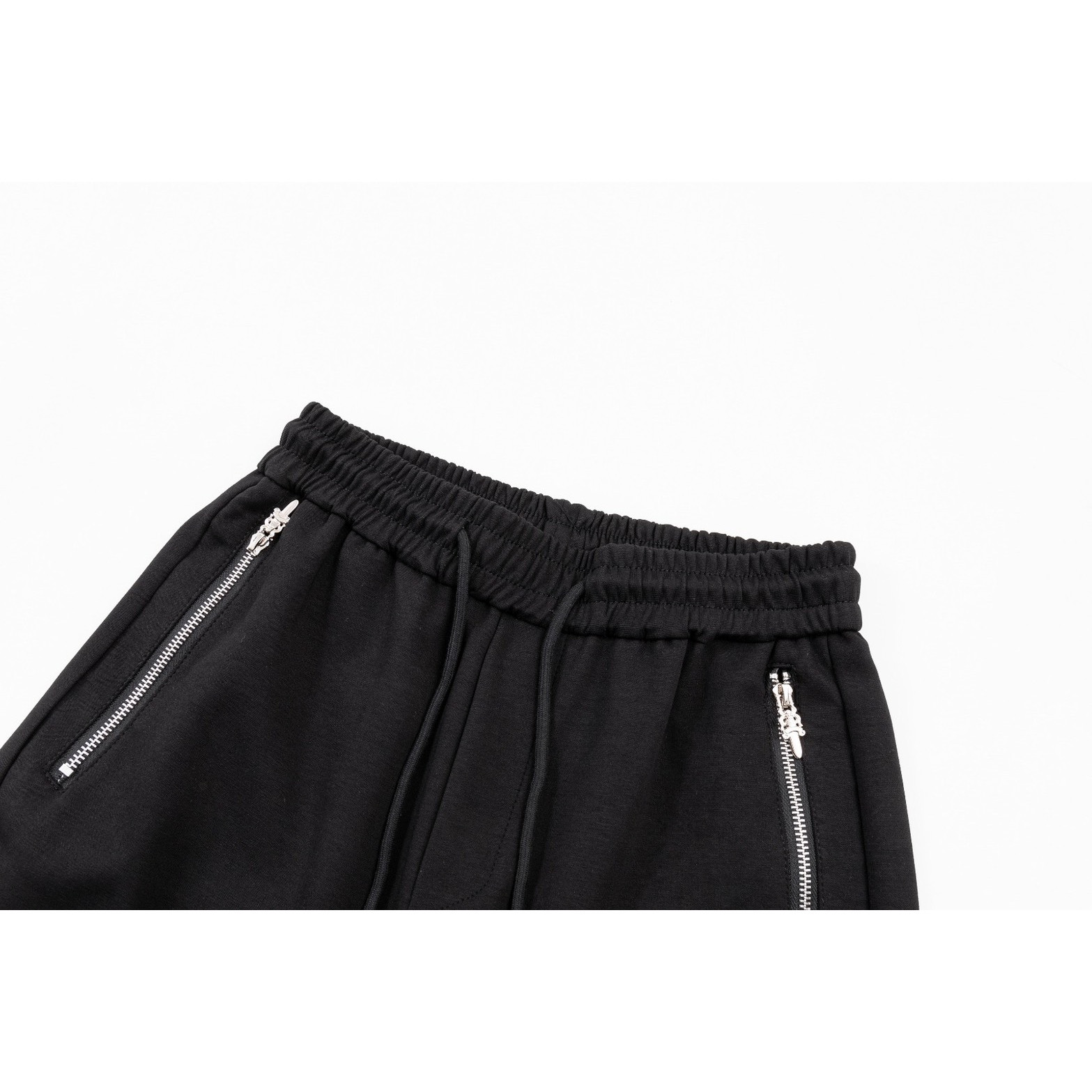 <p>CHROME HEARTS 休闲短裤(黑)</p>