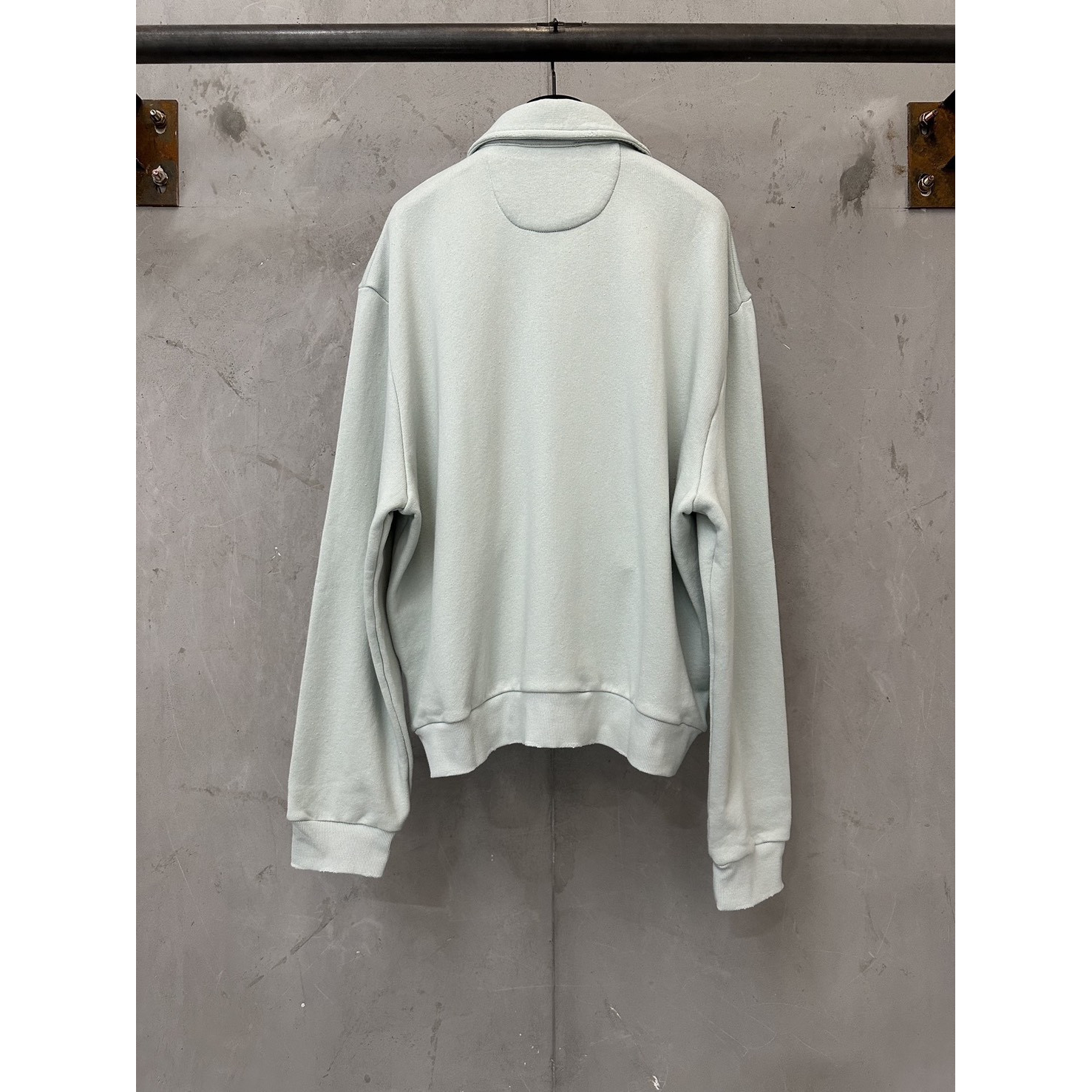 <p>Acne Studios&nbsp;拉链外套(淡绿色)</p>
