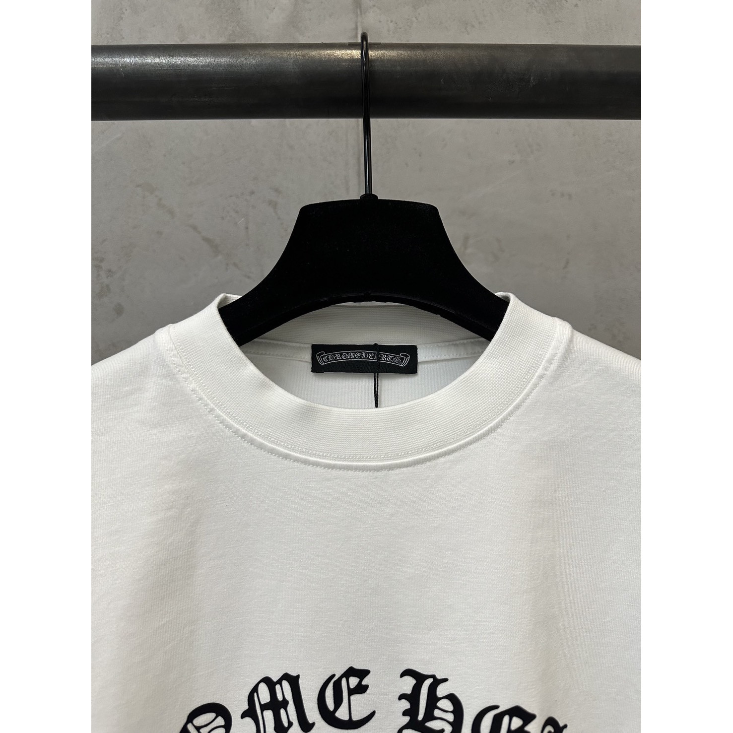 <p>Chrome Hearts 十字架植绒印花坎肩背心(白)</p>