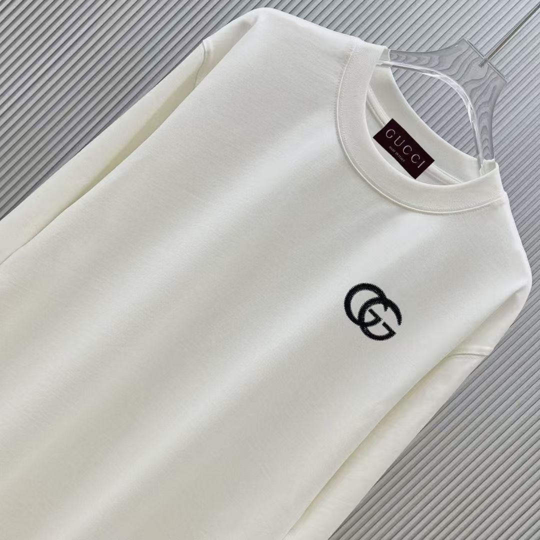 <p>GUCCI&nbsp;长袖卫衣T恤(白)</p>