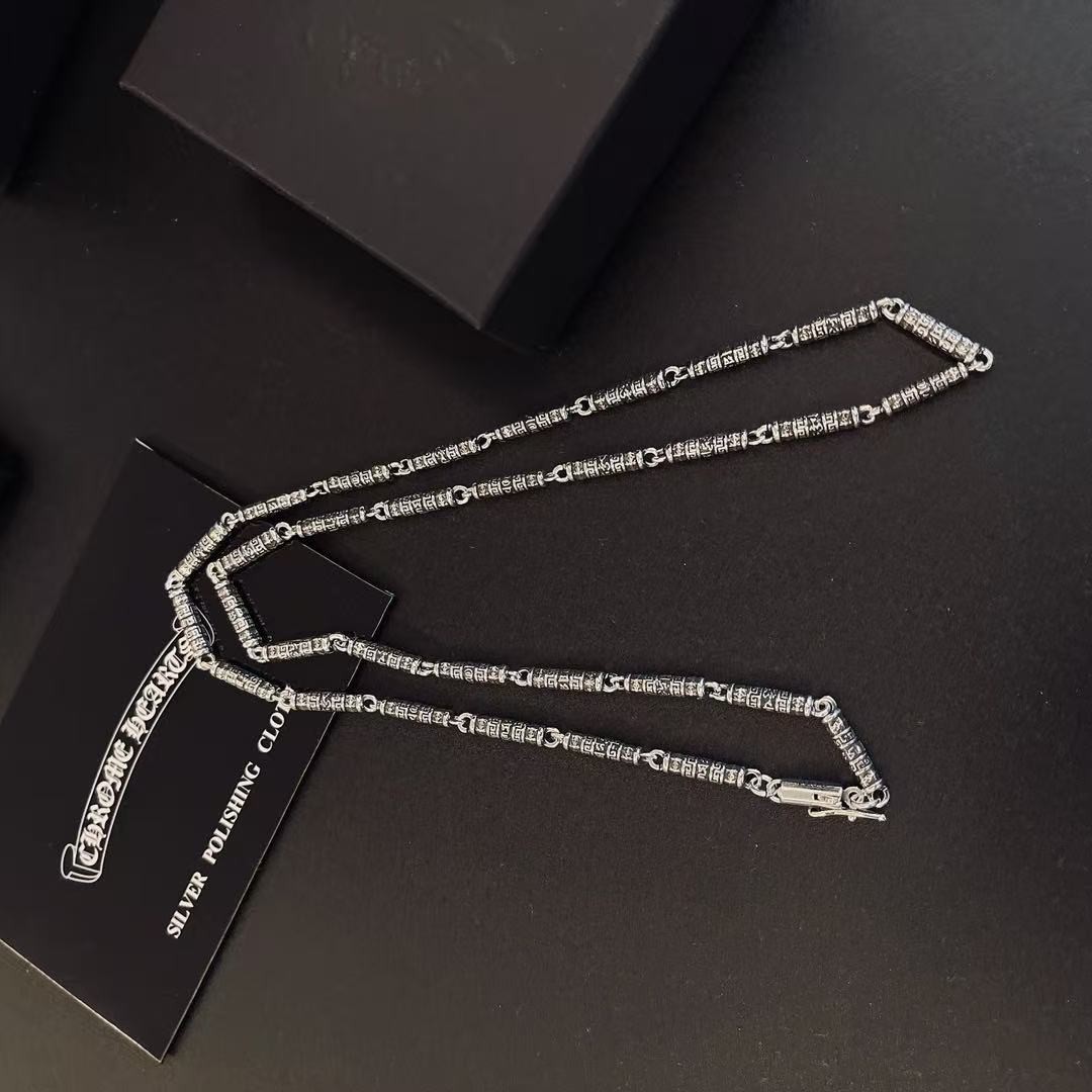 <p>CHROME HEARTS&nbsp;复古项链</p>