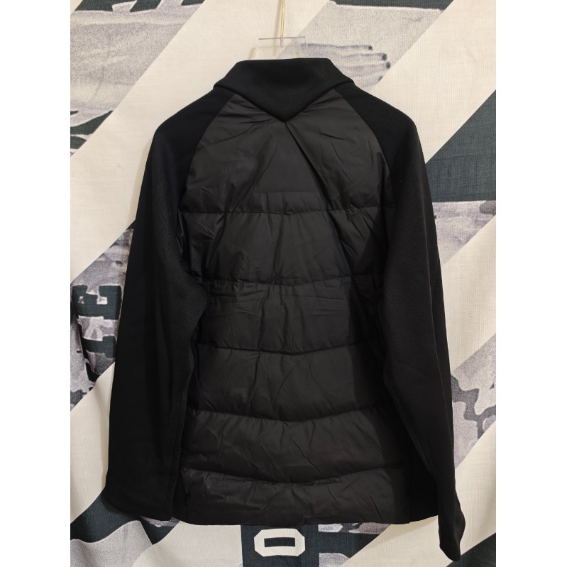 <p>DESCENTE 羽絨服(黑)</p>