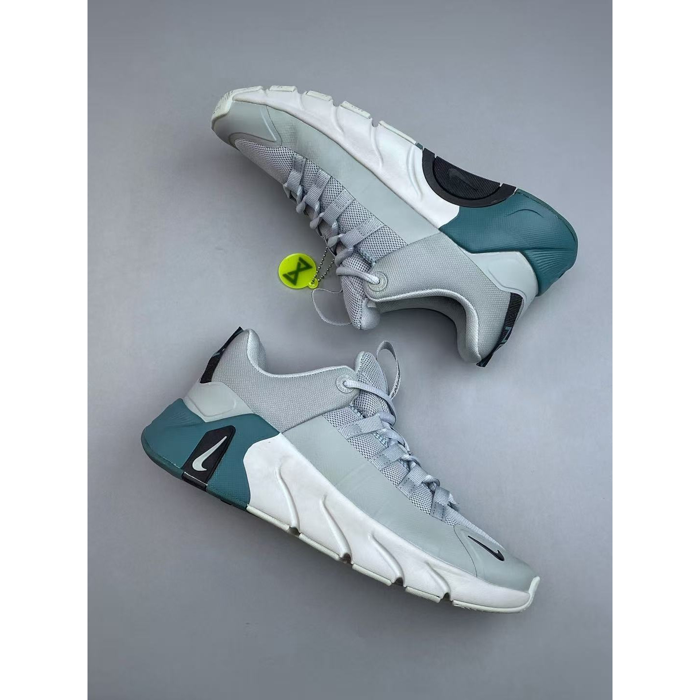 <p>Nike Free Metcon 7 训练鞋</p>