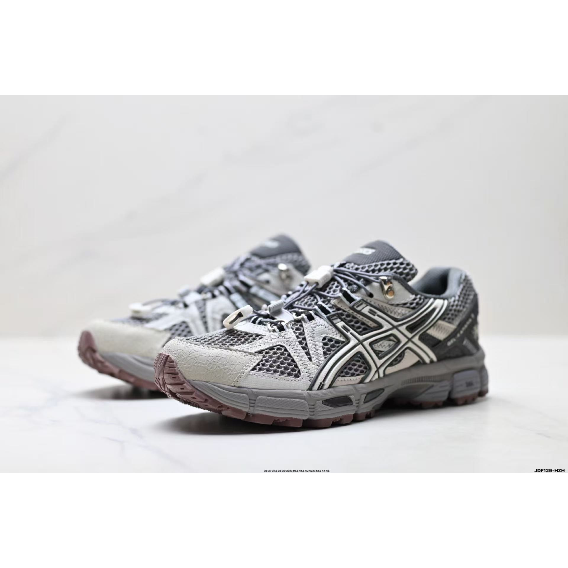 <p>Asics Gel-Kahana 8 FL&nbsp; 经典户外跑鞋(灰)</p>