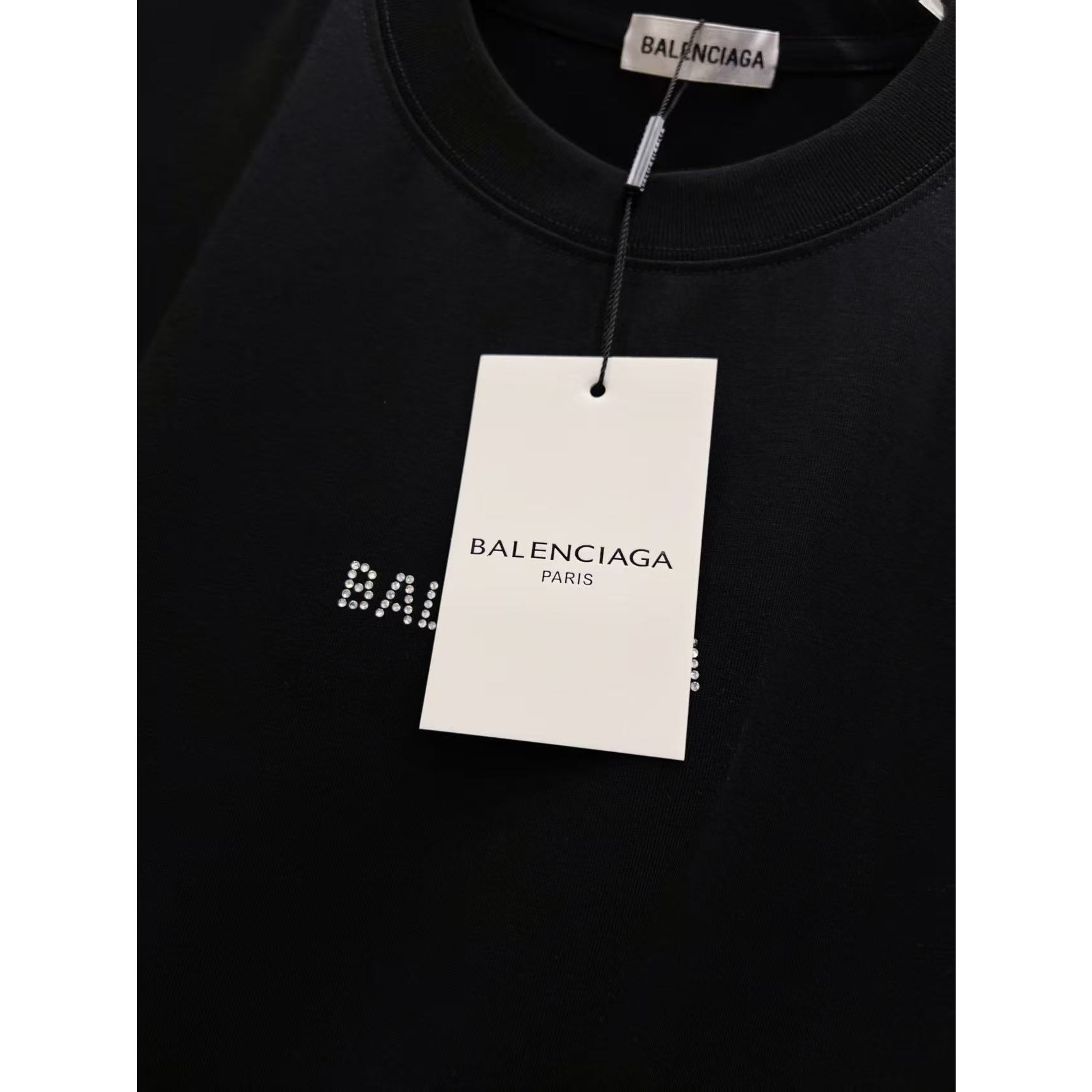 <p>Balenciaga&nbsp;短袖圆领T恤(黑)</p>