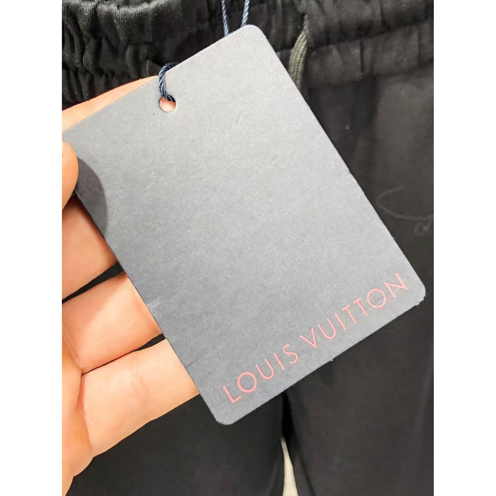 <p>LV&nbsp;高品质时尚休闲裤(782942)</p>