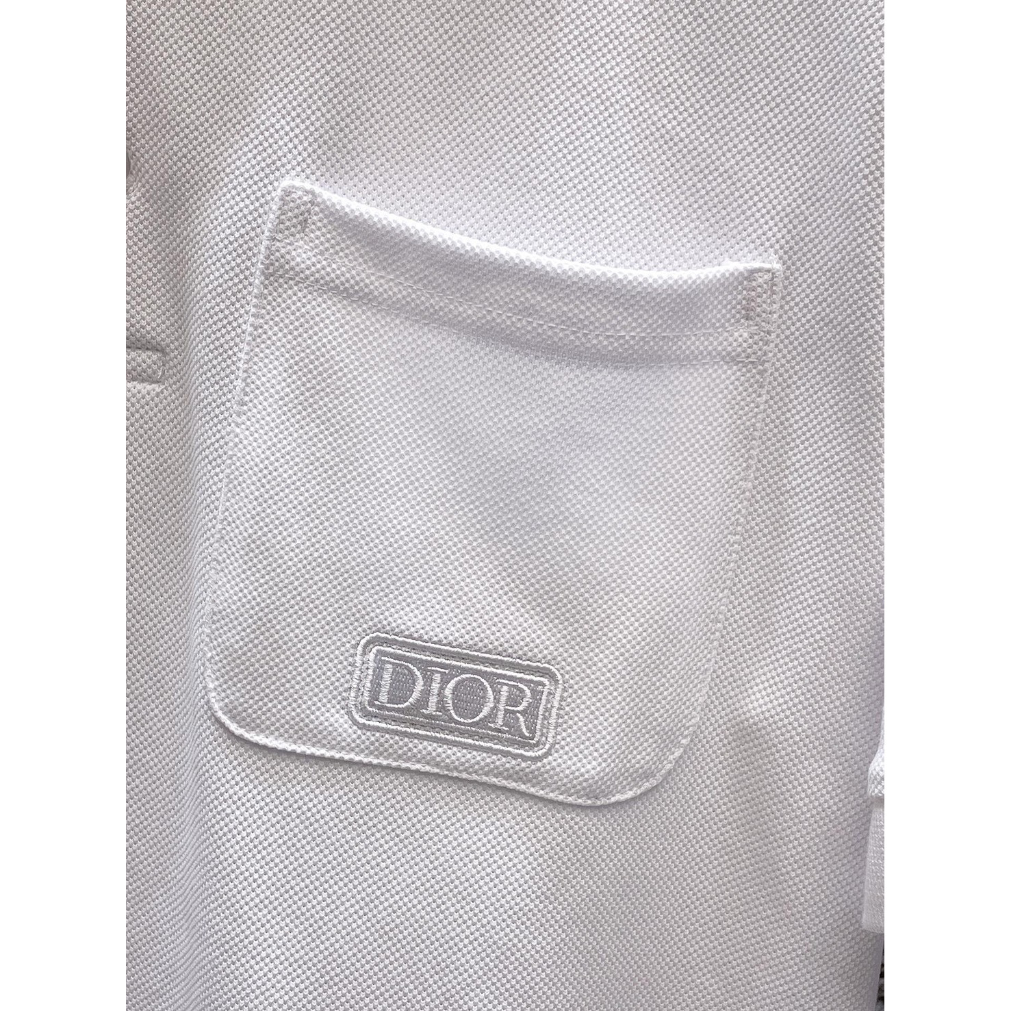 <p>DIOR&nbsp;短袖翻领polo衫(白)</p>