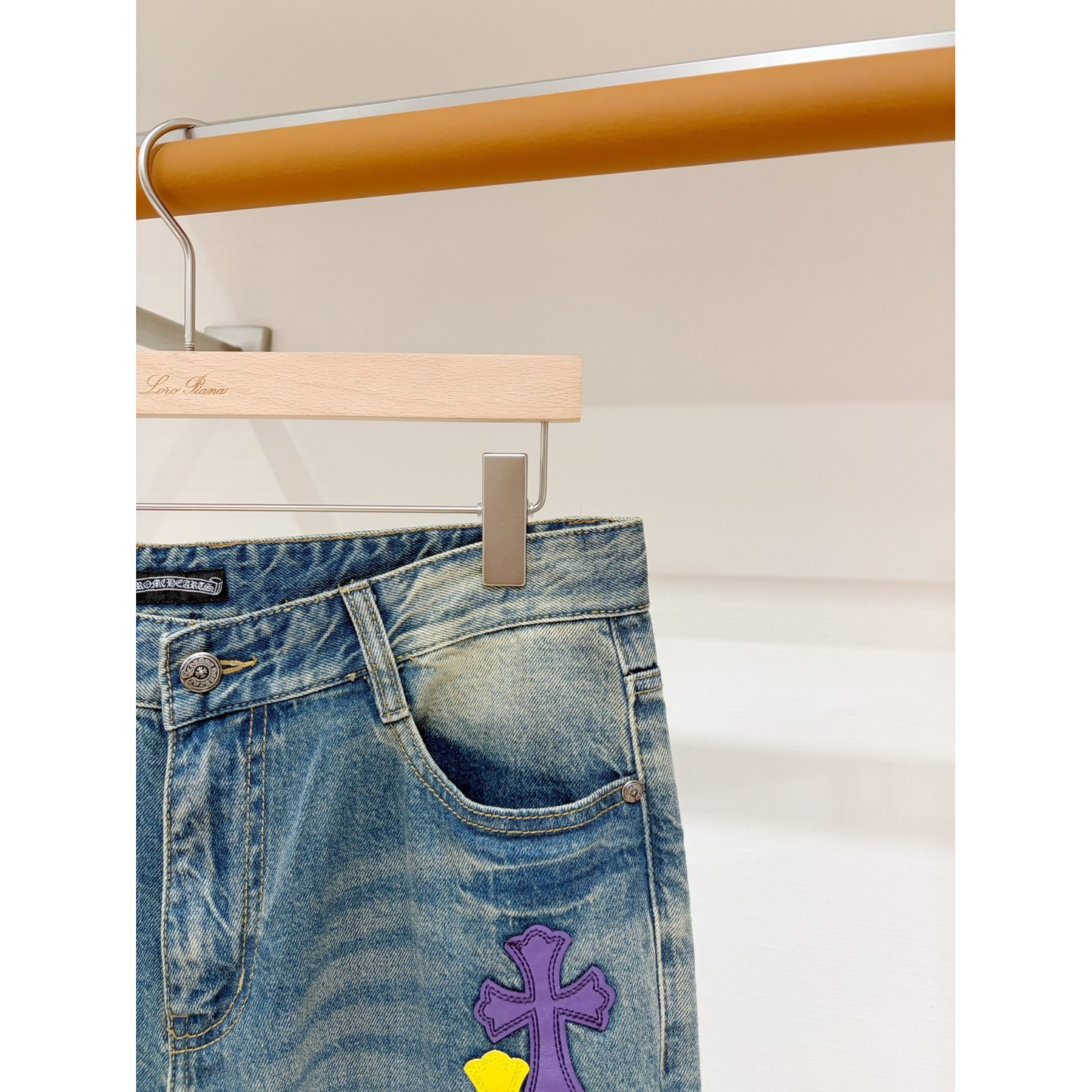 <p>CHROME HEARTS 新款牛仔裤</p>