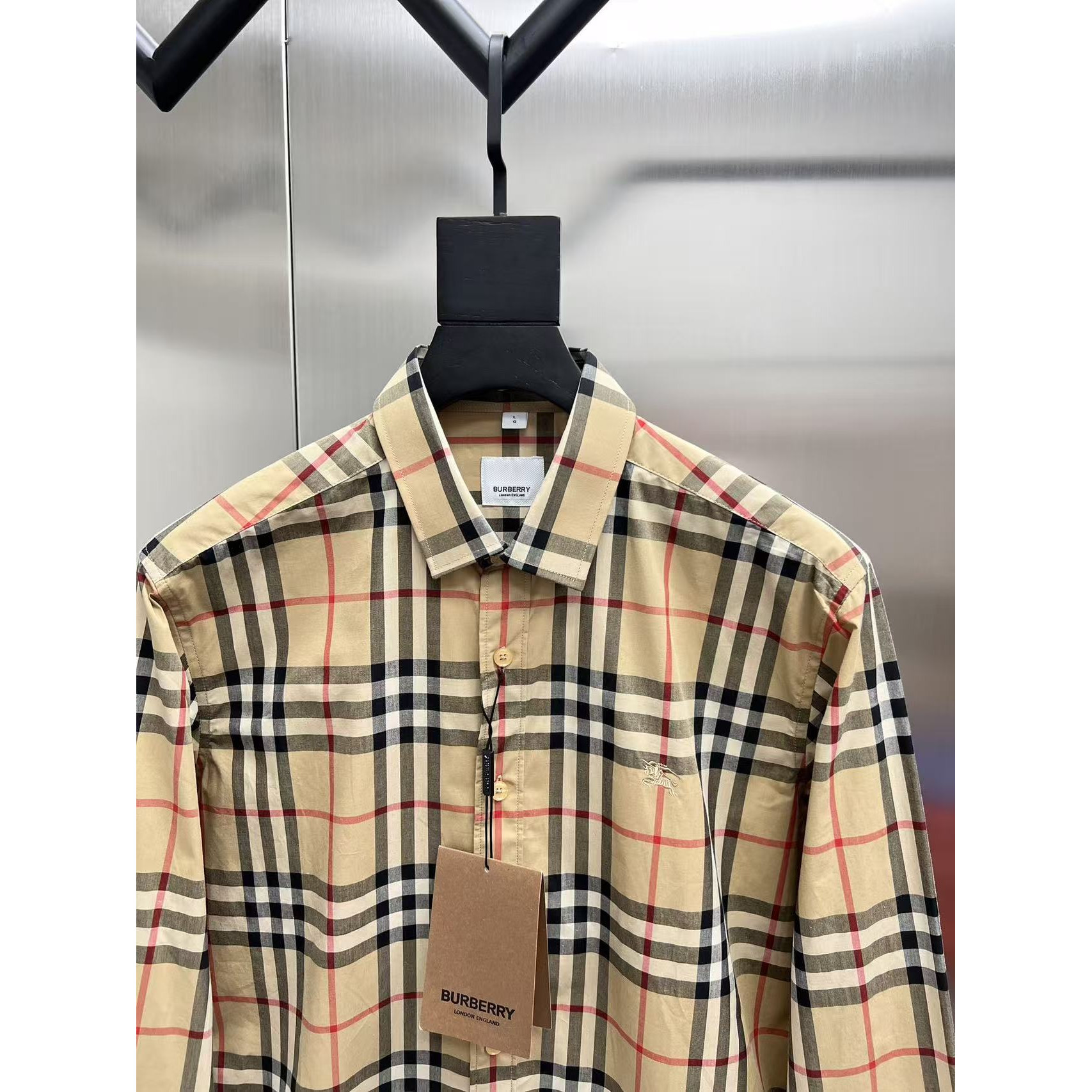 <p>Burberry 长袖衬衫(783233)</p>