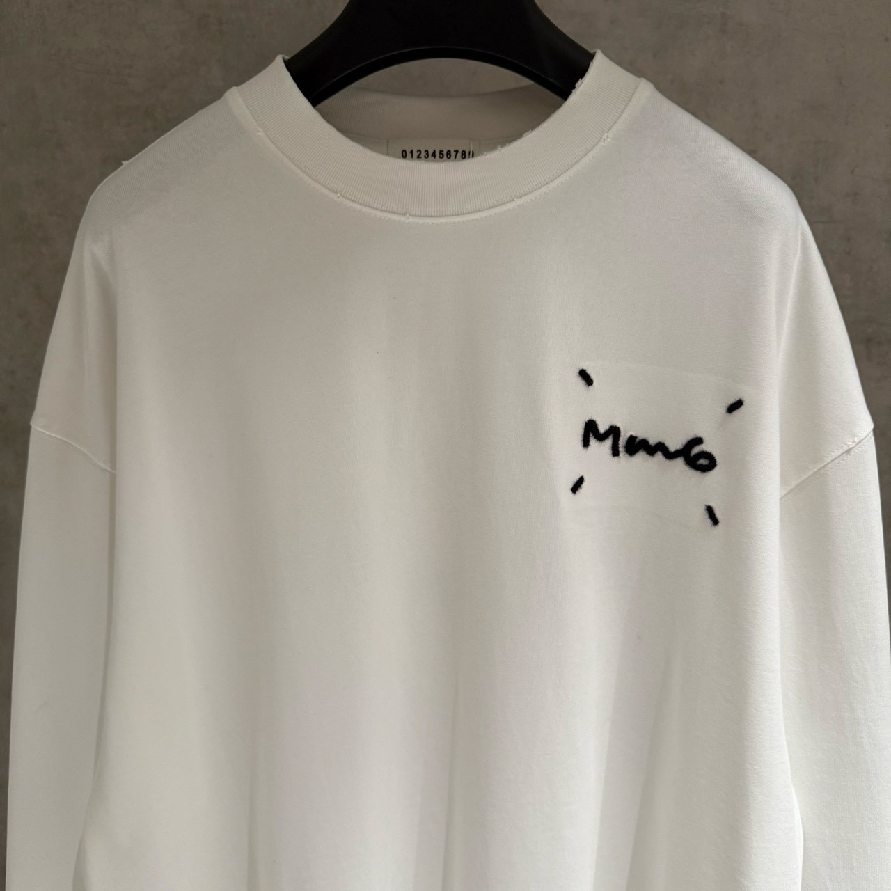 <p>Maison Margiela 长袖T恤(白B04)</p>