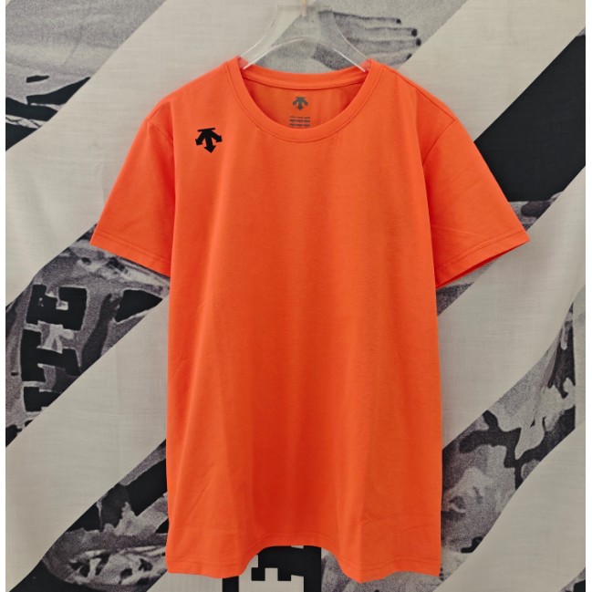 <p>DESCENTE 短袖T恤(橘)</p>