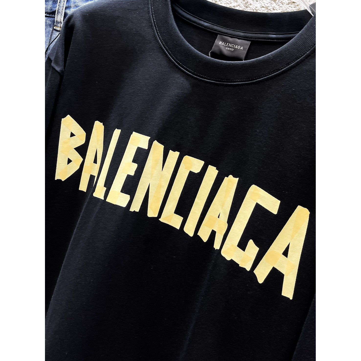 <p>Balenciaga 长袖T恤(黑)</p>