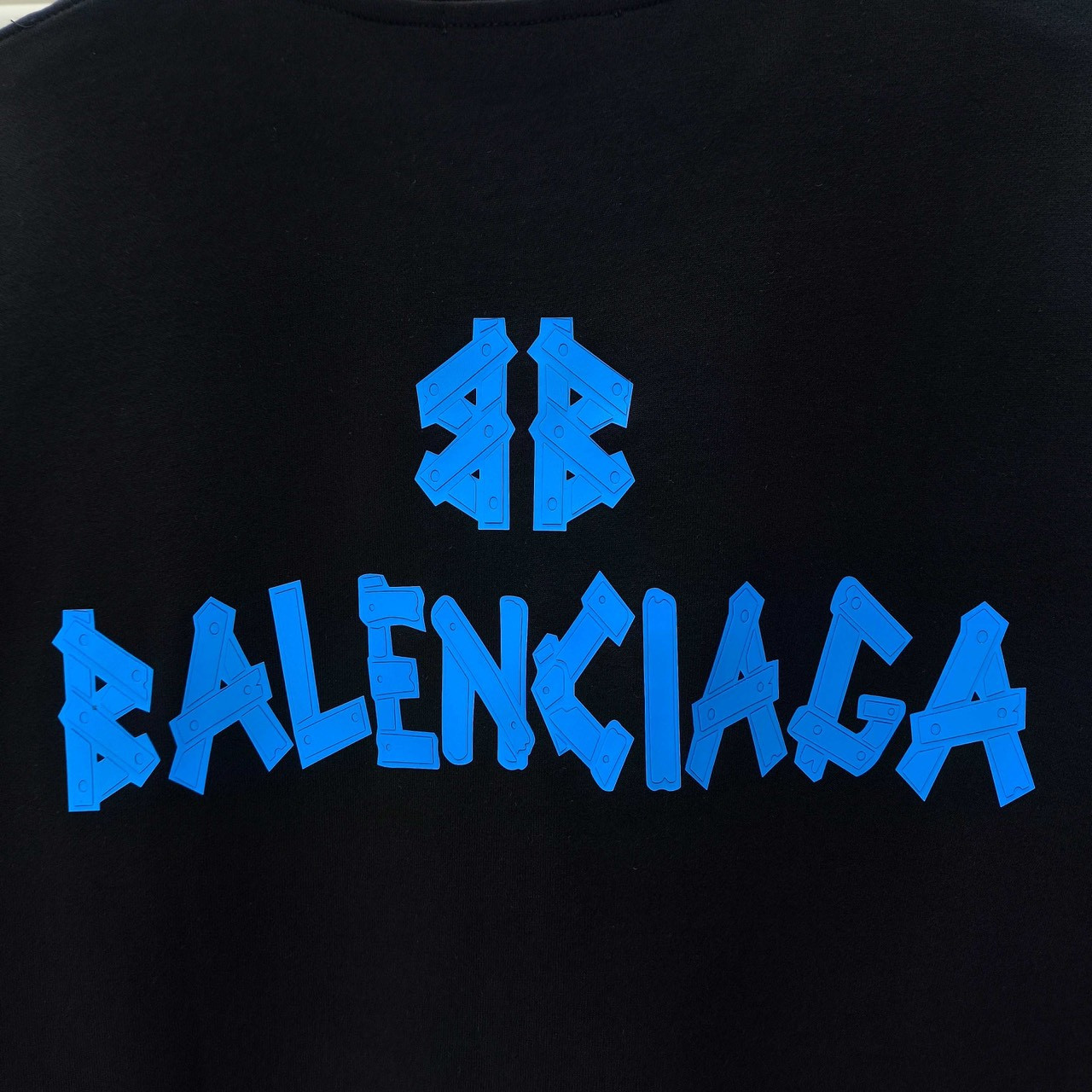 <p>Balenciaga 圆领长袖卫衣(黑)</p>