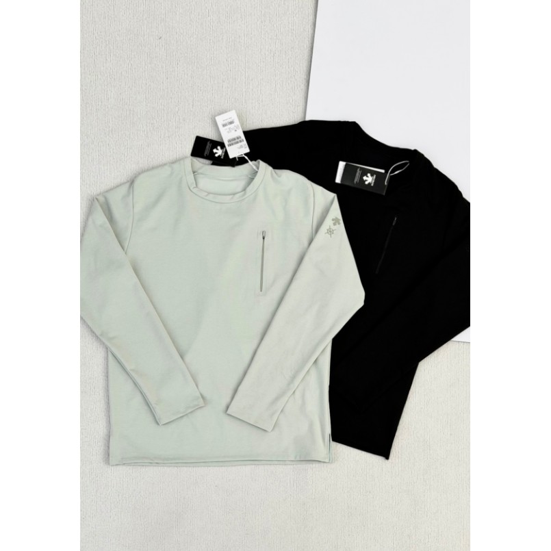 <p>DESCENTE 無縫長袖T恤</p>