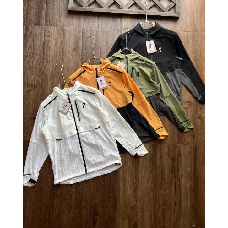 <p>On&nbsp; Weather Jacket 輕量防風防水男款運動連帽夾克&nbsp;</p>