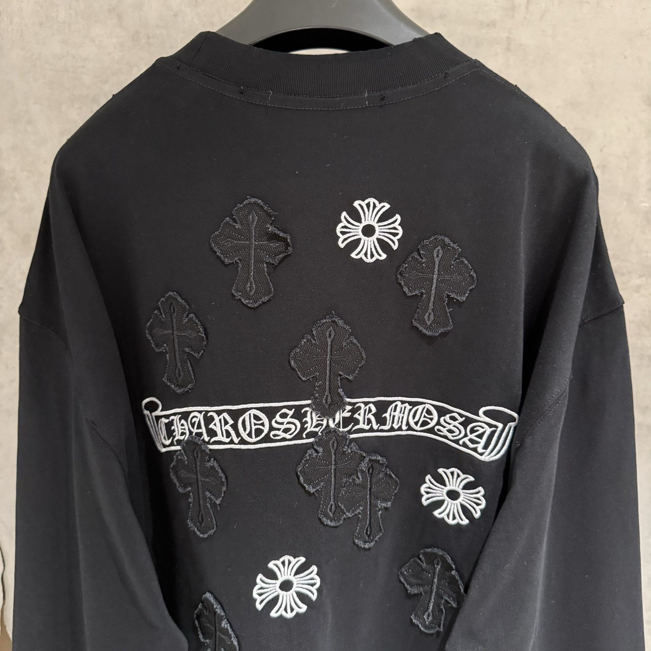 <p>CHROME HEARTS 长袖T恤(黑B21)</p>