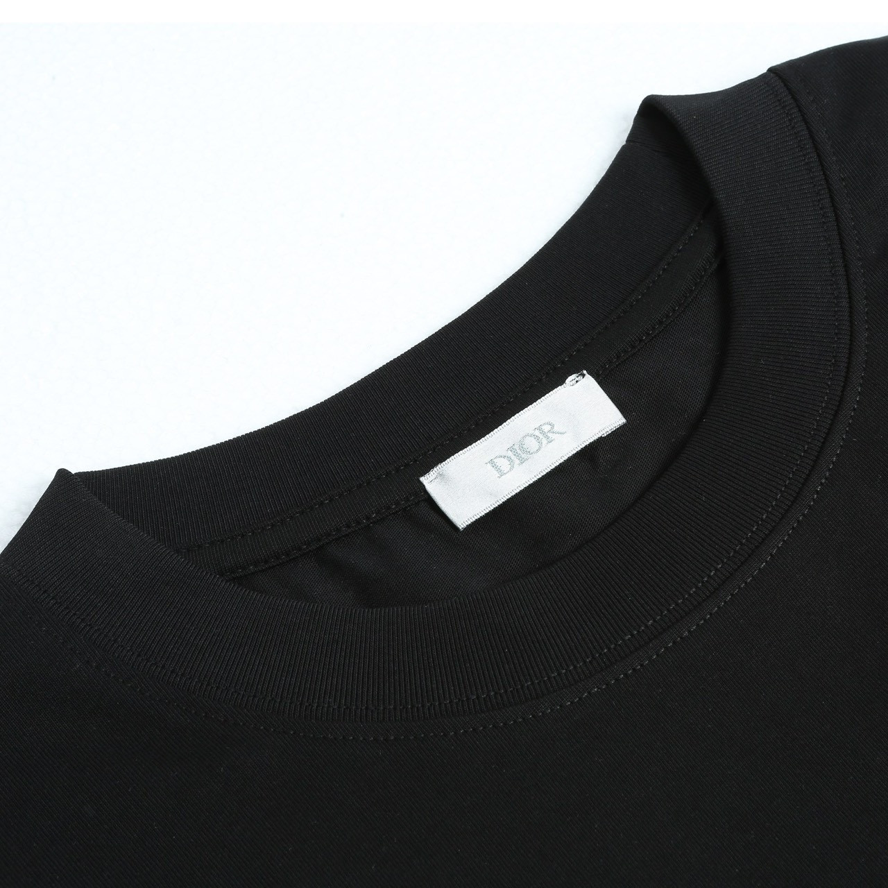 <p>DIOR 字母短袖T恤(黑)</p>