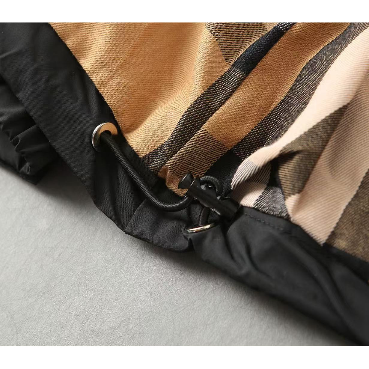 <p>BURBERRY 男士夹克外套(800838)</p>