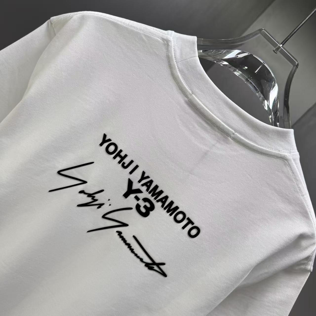 <p>Y-3 短袖T恤(白)</p>