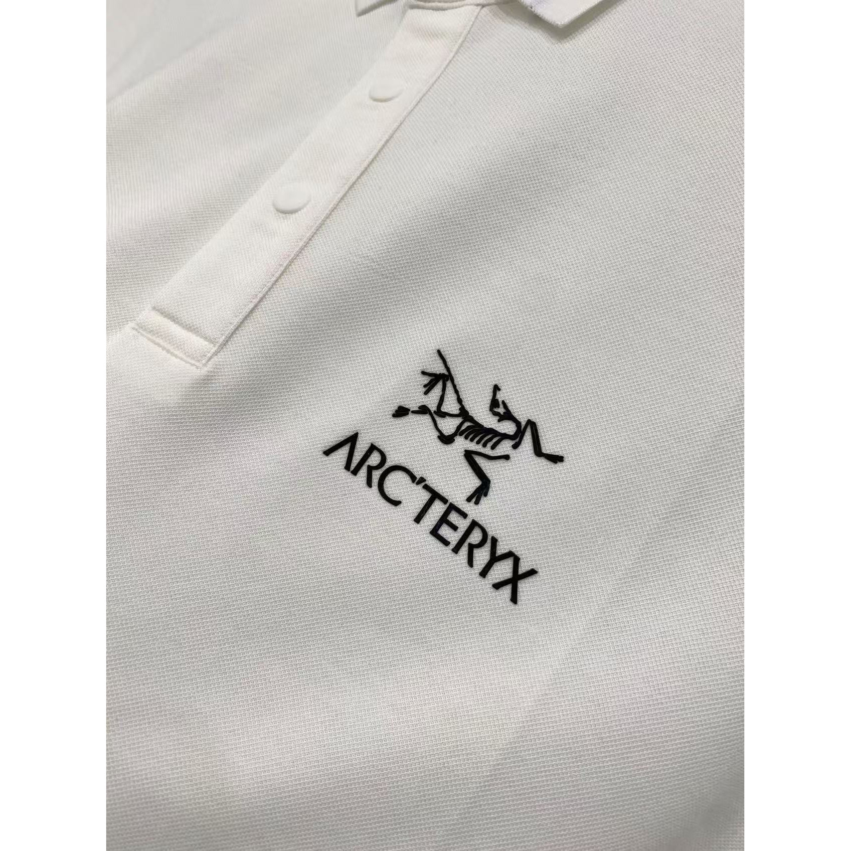 <p>ARC`TERYX 秋冬长袖Polo(783019)</p>