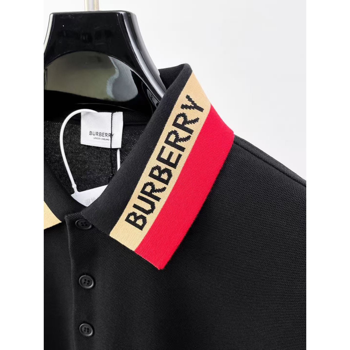 <p>BURBERRY 长袖Polo衫(黑)</p>
