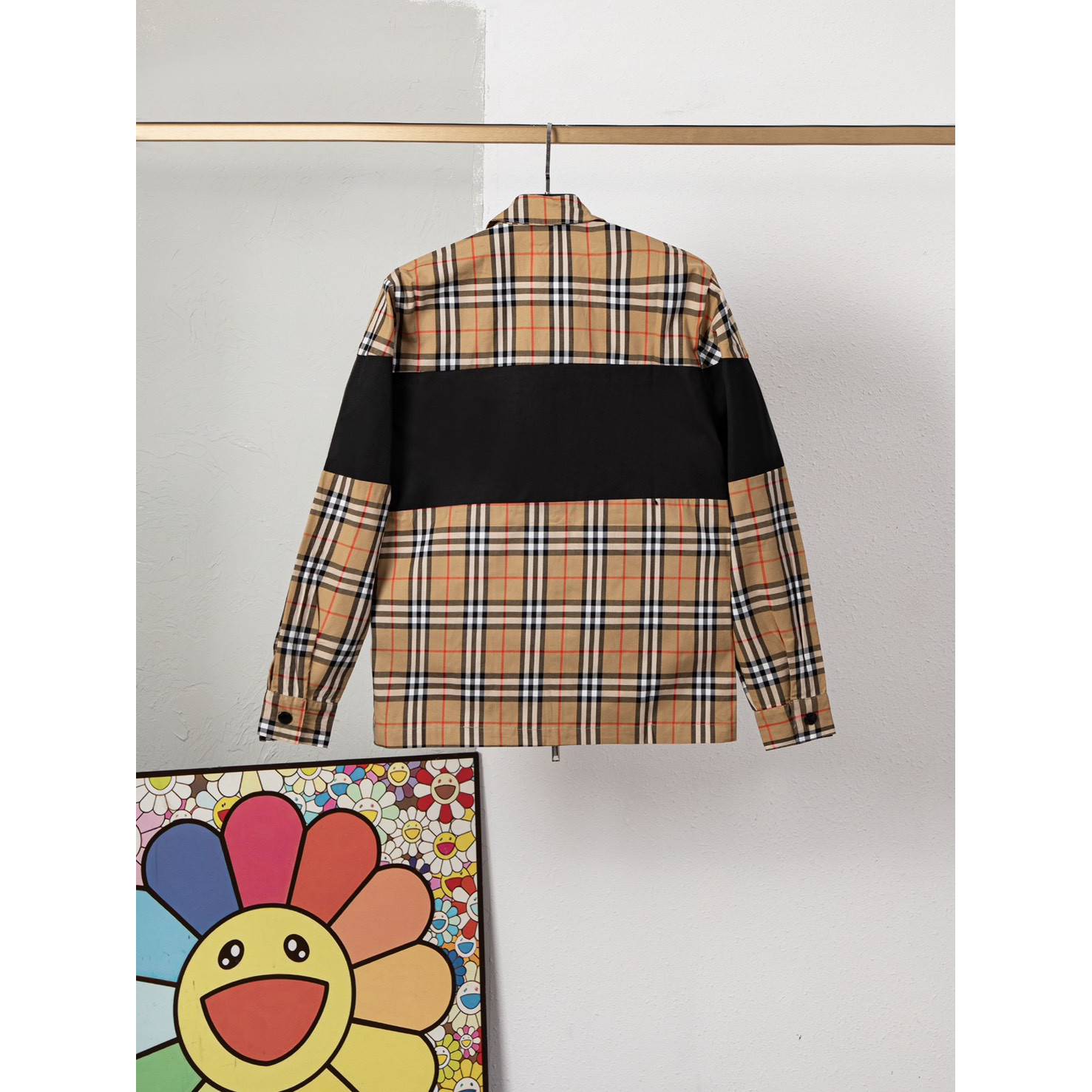 <p>BURBERRY 经典拉链外套(DZ79)(卡其色)</p>