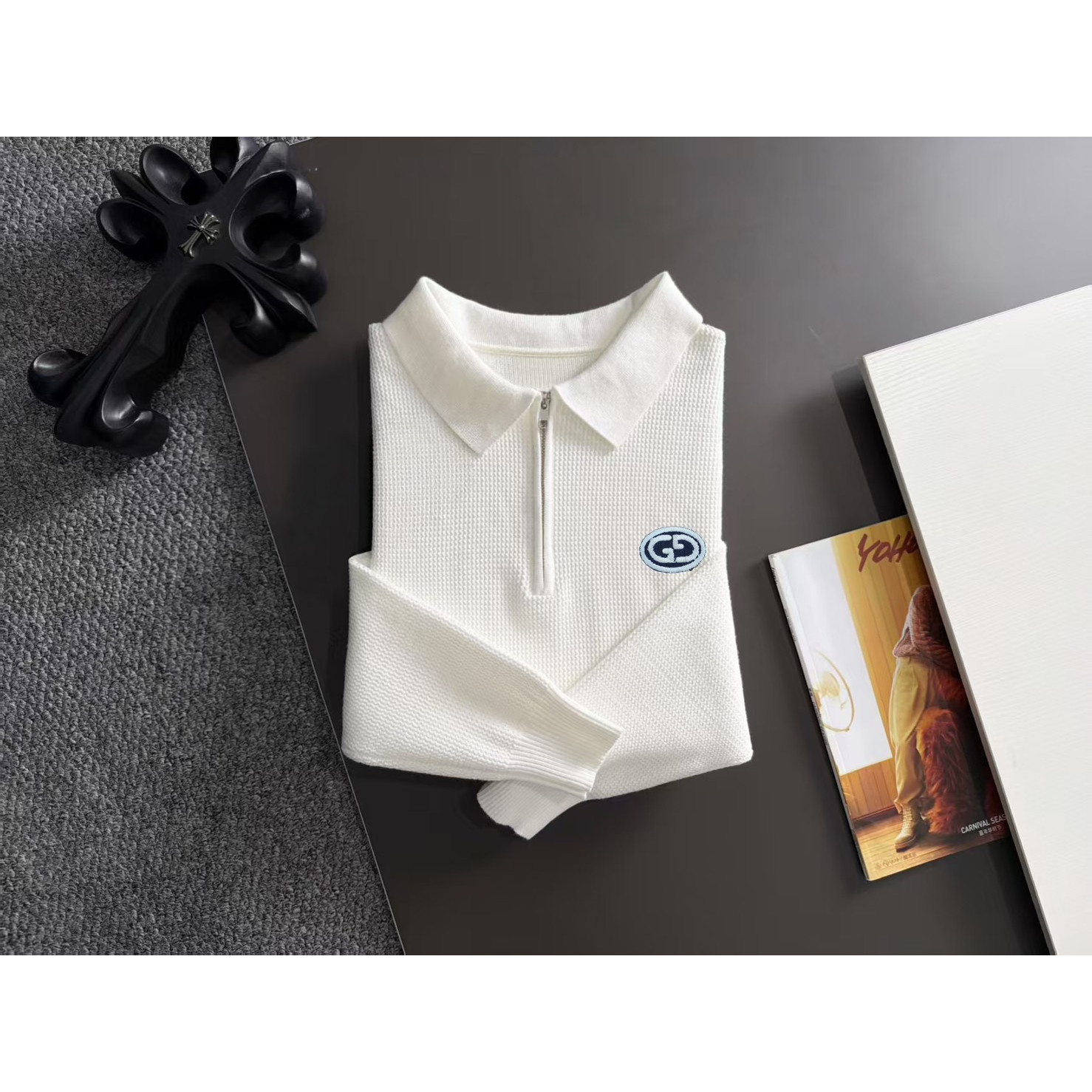 <p>GUCCI&nbsp;高品质男士毛衣(白)</p>