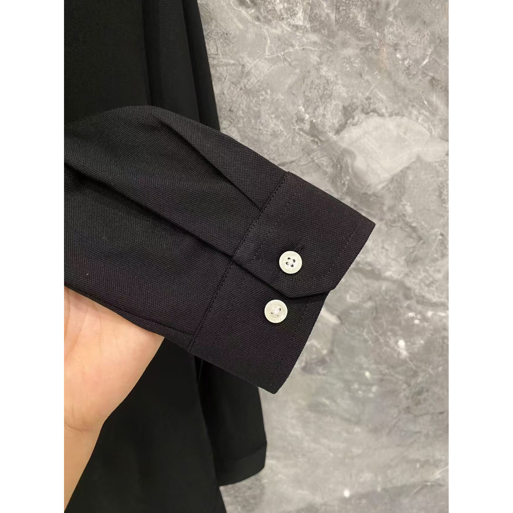 <p>Burberry 秋冬长袖Polo(782979)</p>