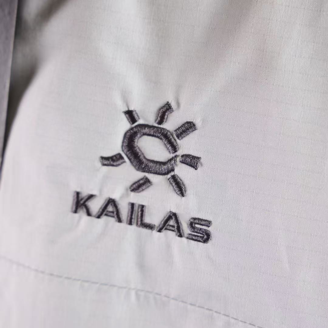 <p>KAILAS 鹅绒羽絨服(白)</p>