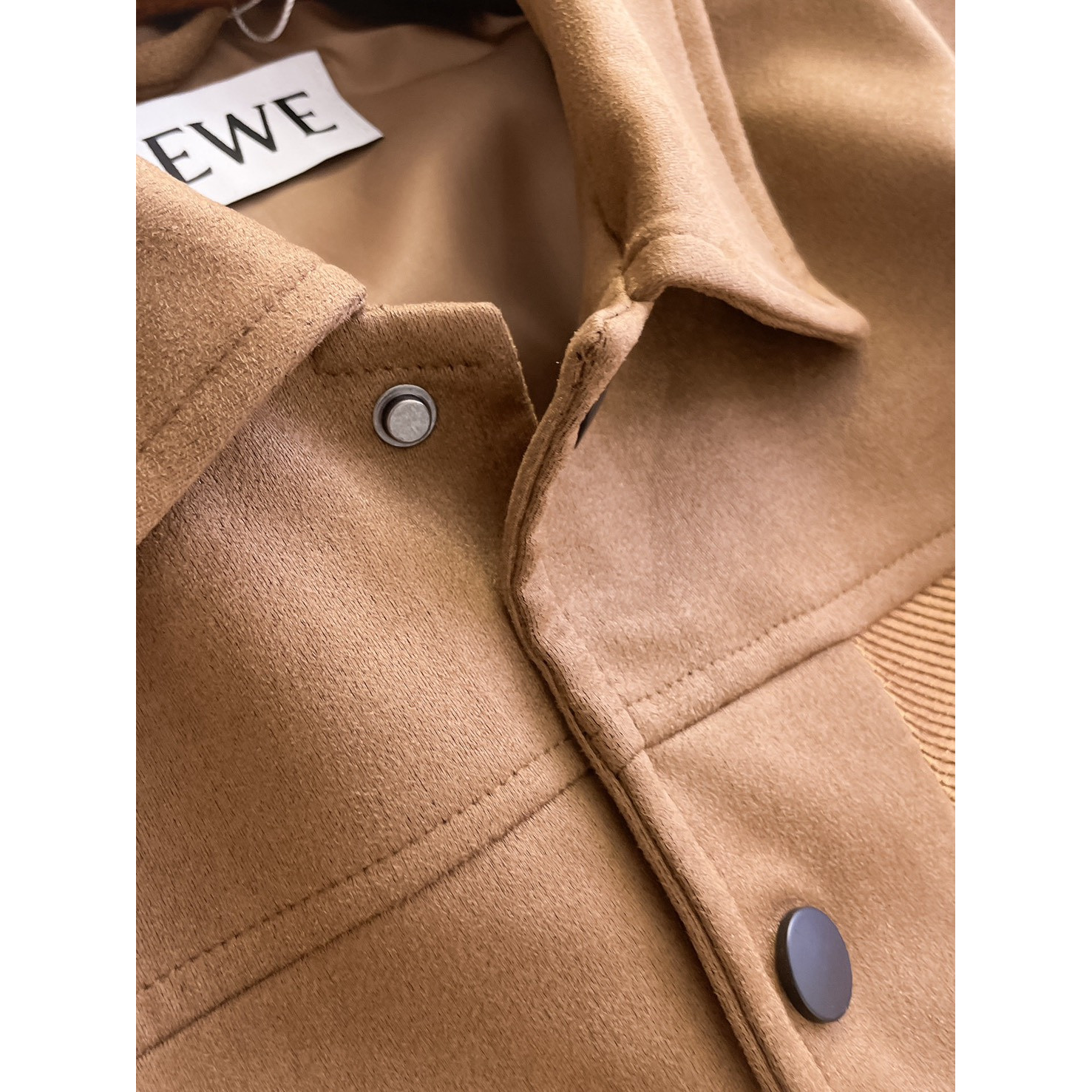 <p>LOEWE 男士夹克外套(棕)</p>
