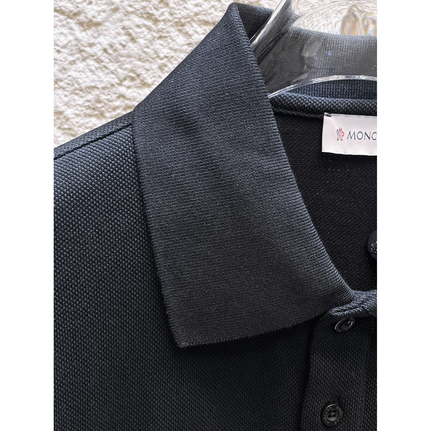 <p>MONCLER&nbsp;短袖翻领polo衫(黑)</p>