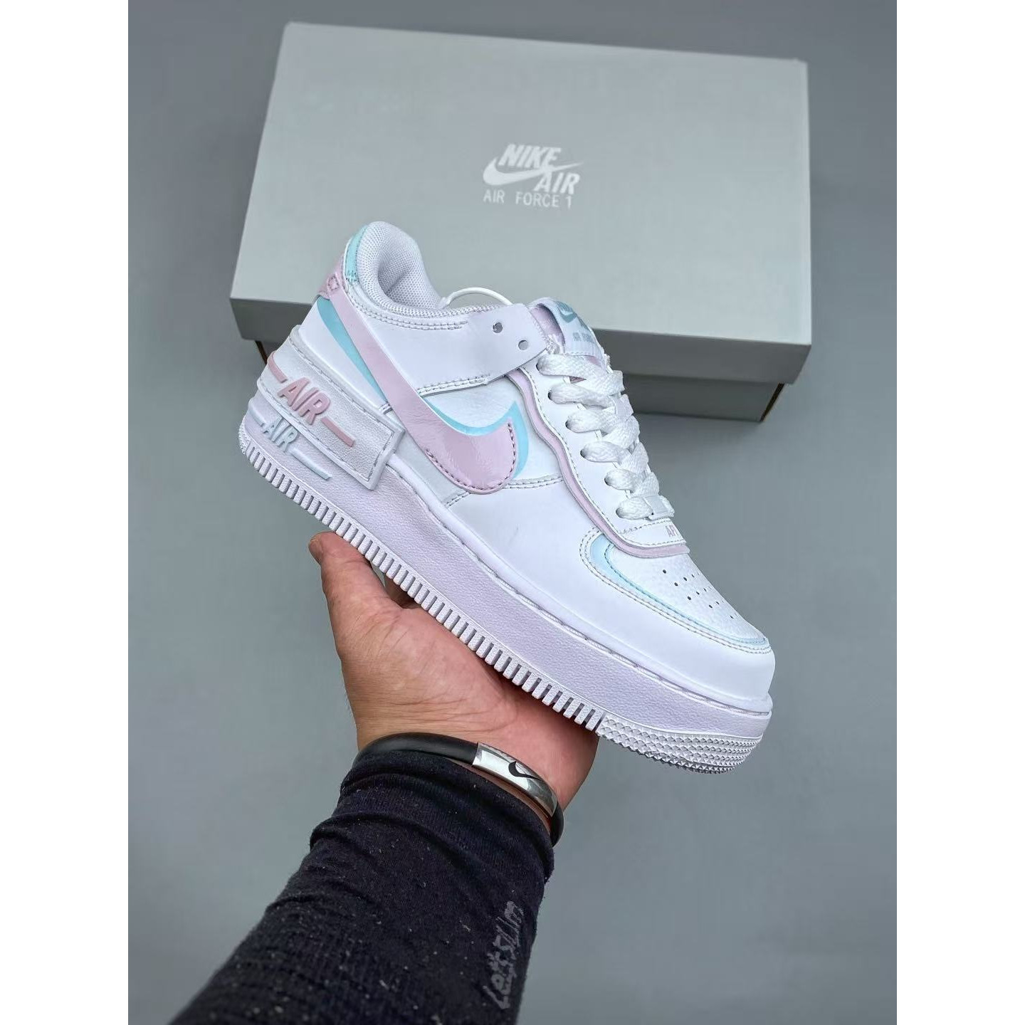 <p>NIKE W AF1 SHADOW 马卡龙空军一号板鞋</p>