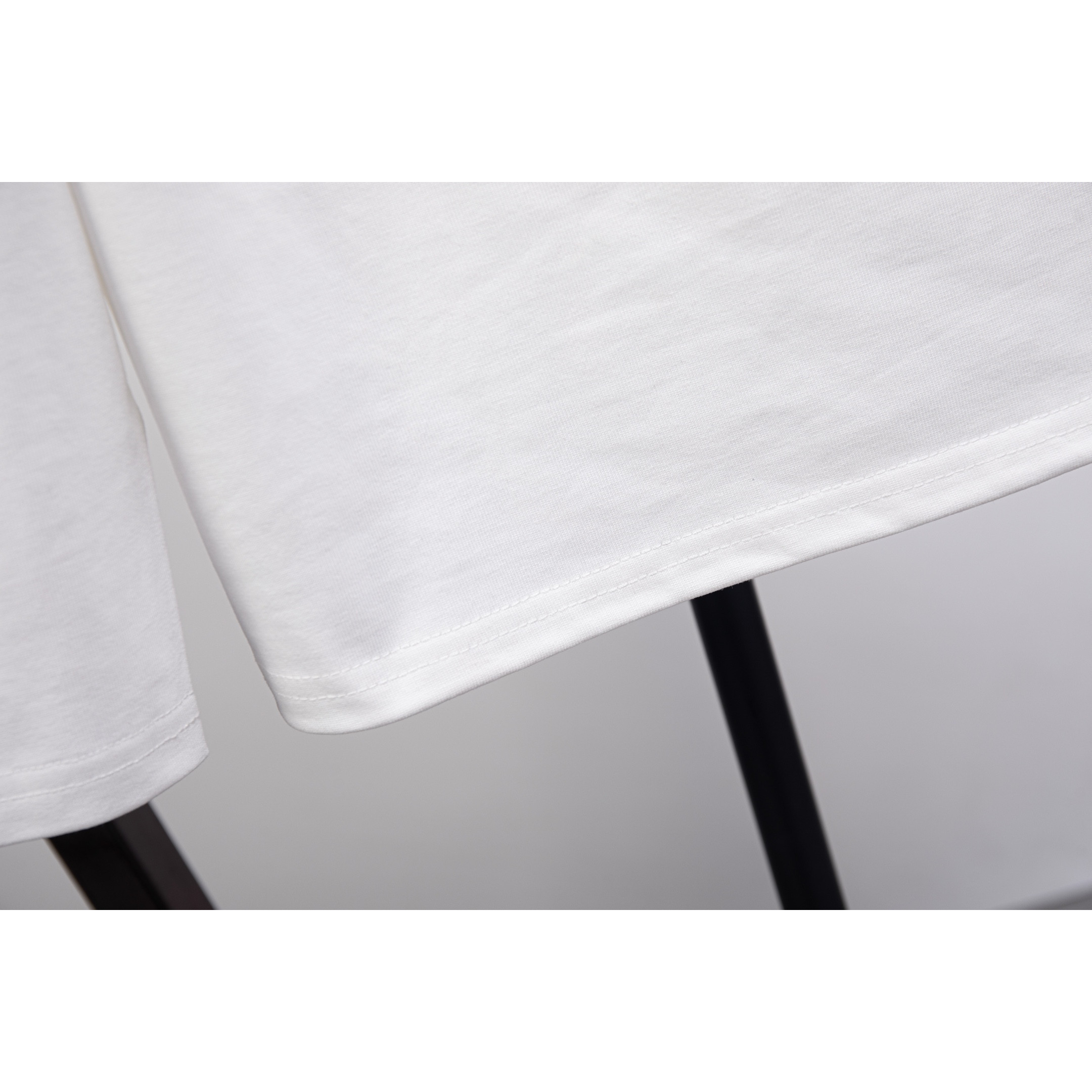 <p>Balenciaga&nbsp;圆领长袖T(X488白)</p>