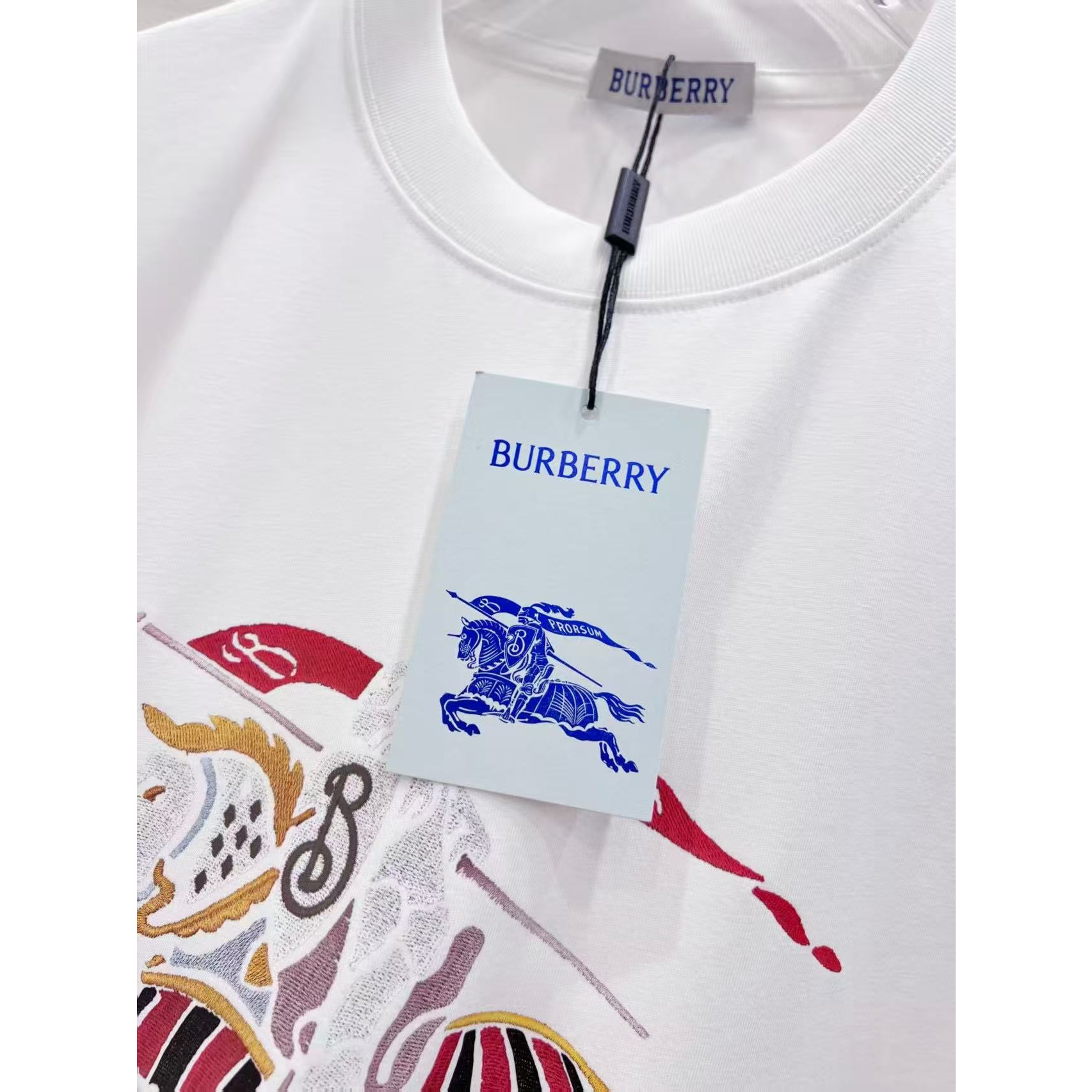<p>BURBERRY 短袖圆领T恤(白)</p>
