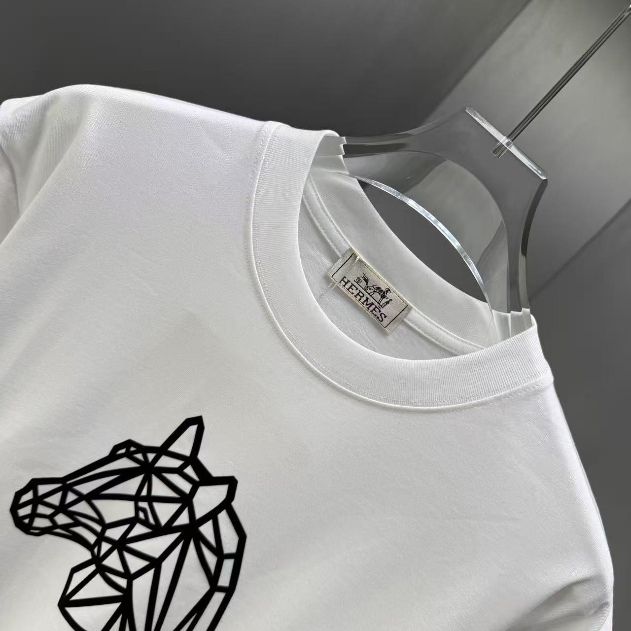 <p>HERMES 短袖T恤(白)</p>