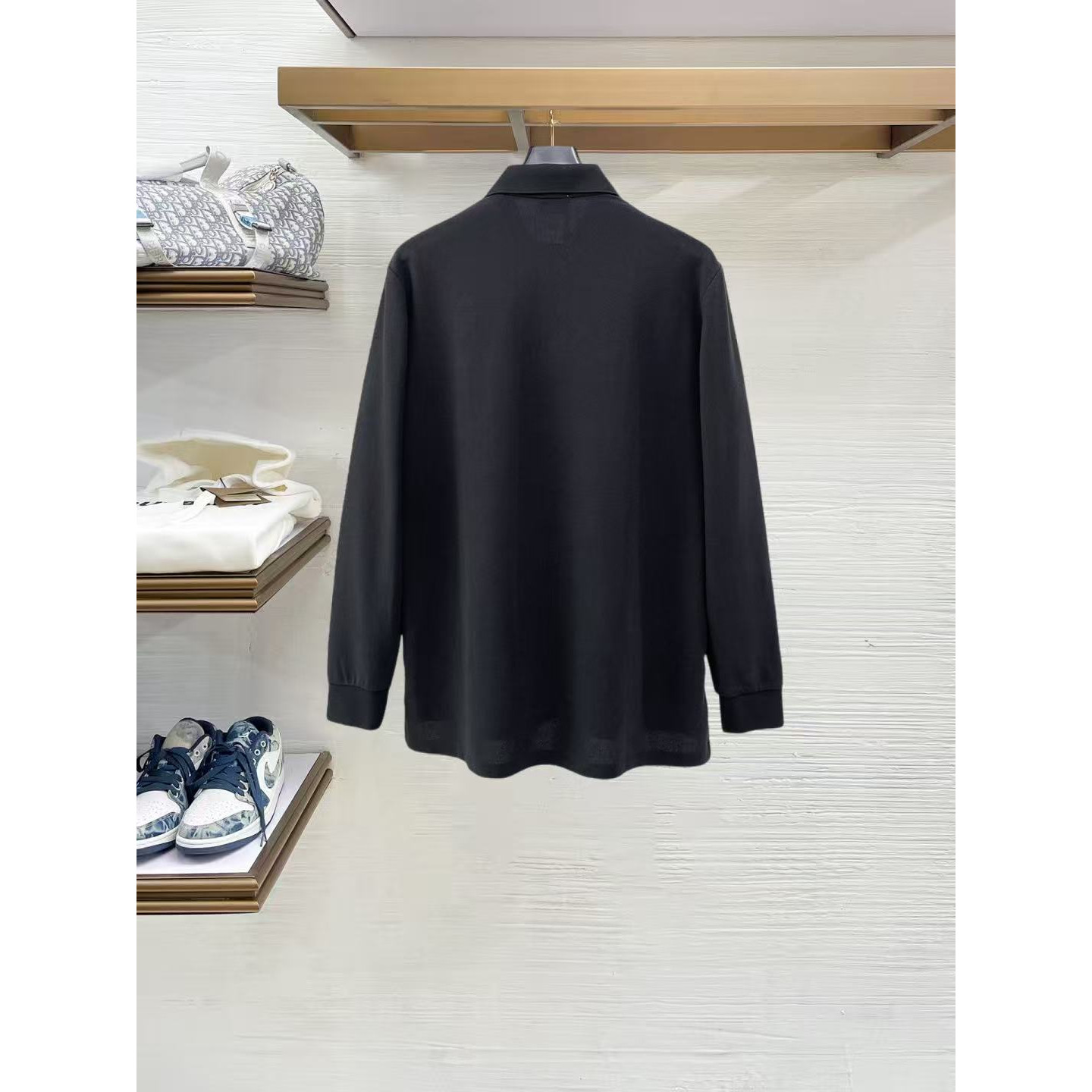 <p>BURBERRY 长袖Polo衫(黑)</p>