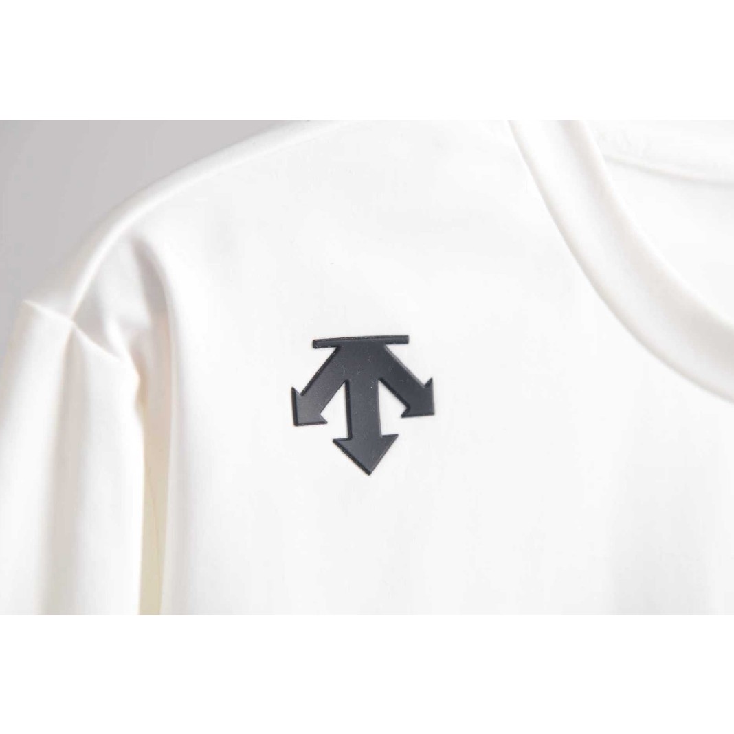 <p>DESCENTE 1659字母打底衫</p>