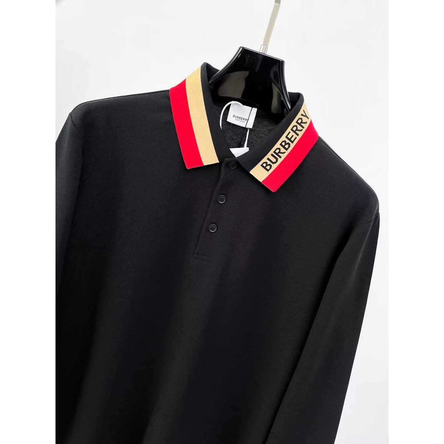 <p>BURBERRY 长袖Polo衫(黑)</p>