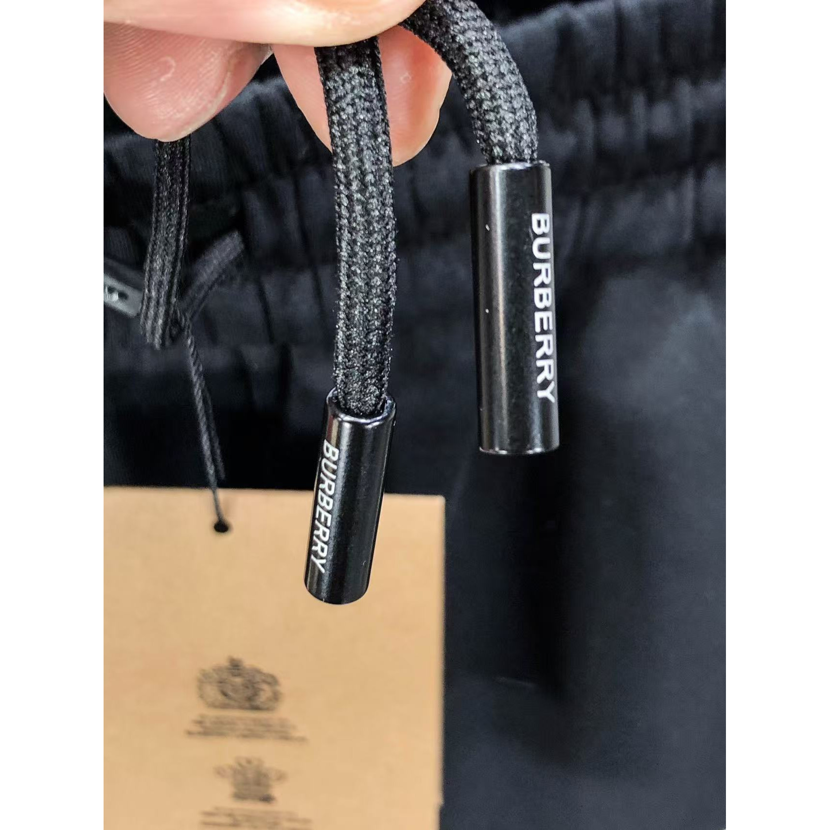 <p>BURBERRY&nbsp;高品质时尚休闲裤(782957)</p>
