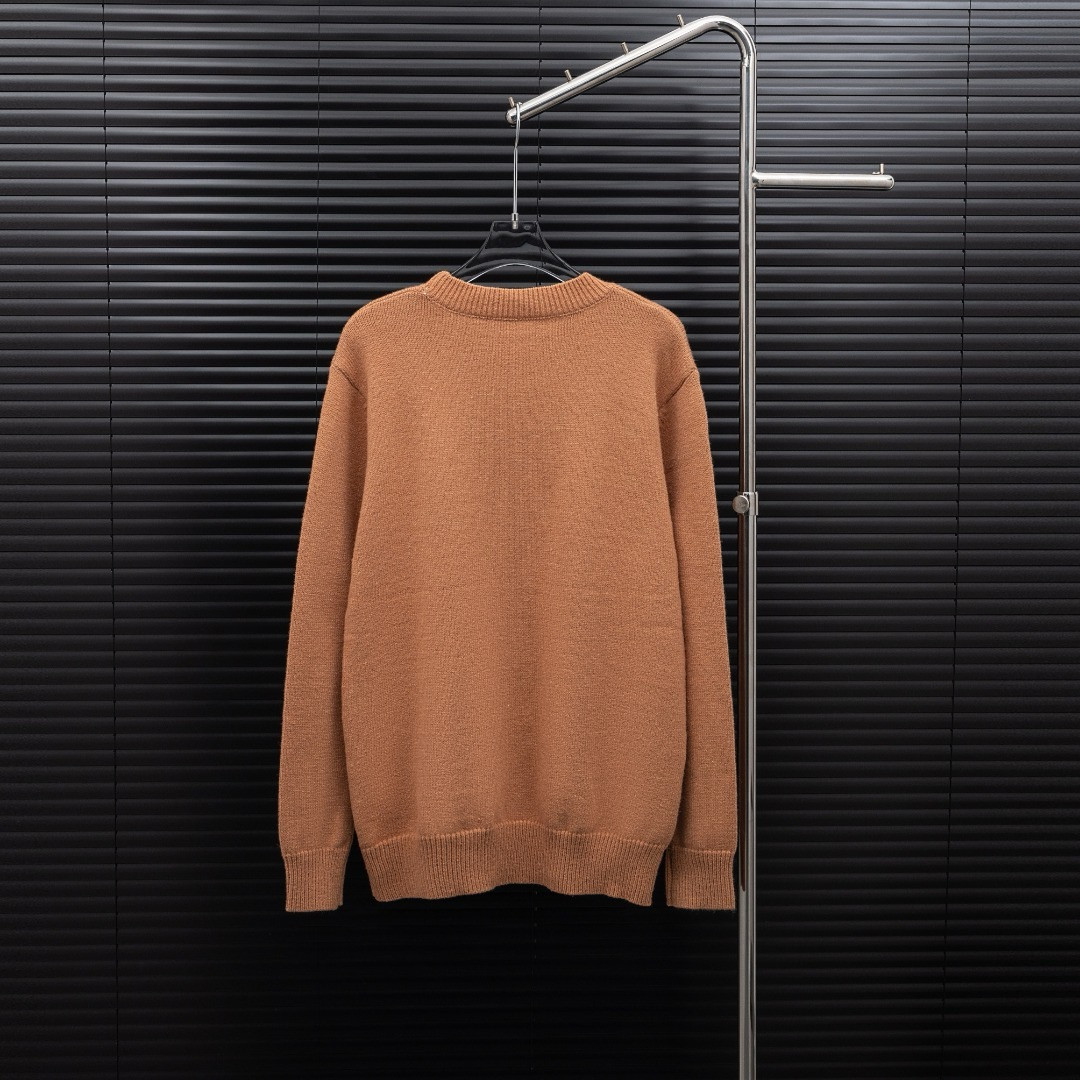 <p>BURBERRY&nbsp;战马 LOGO长袖毛衣(橘)</p>