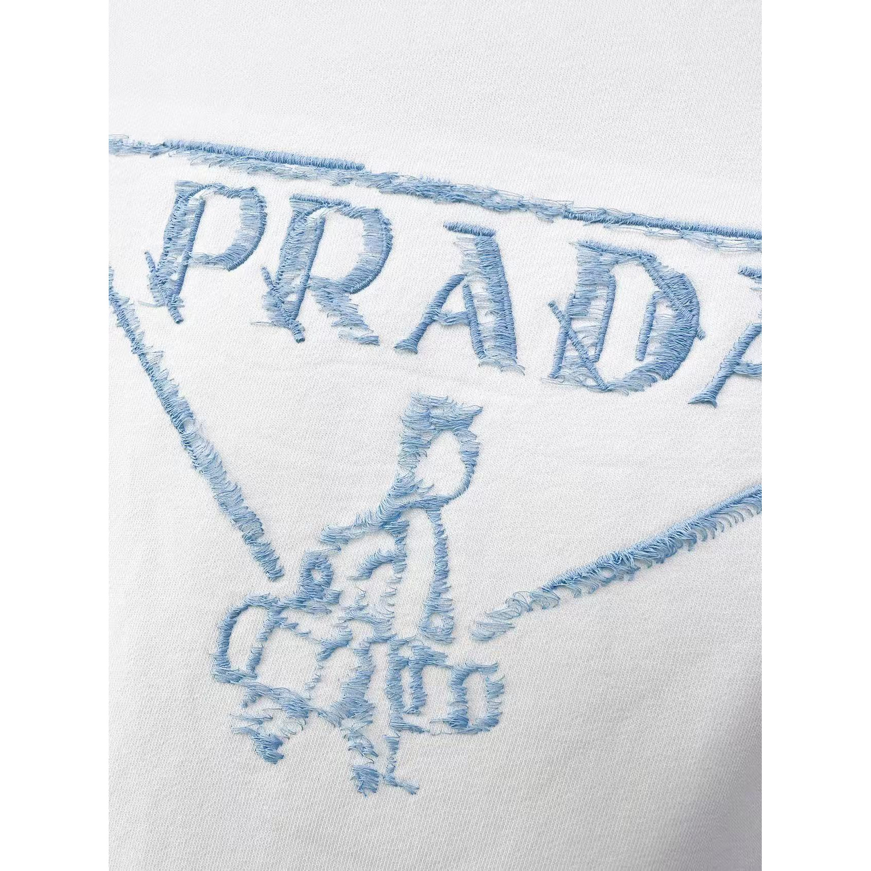 <p>PRADA&nbsp;圓領長袖T恤(白)</p>