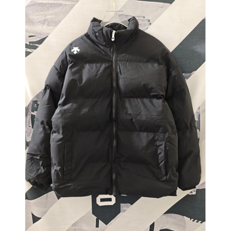 <p>DESCENTE 棉外套(黑)</p>