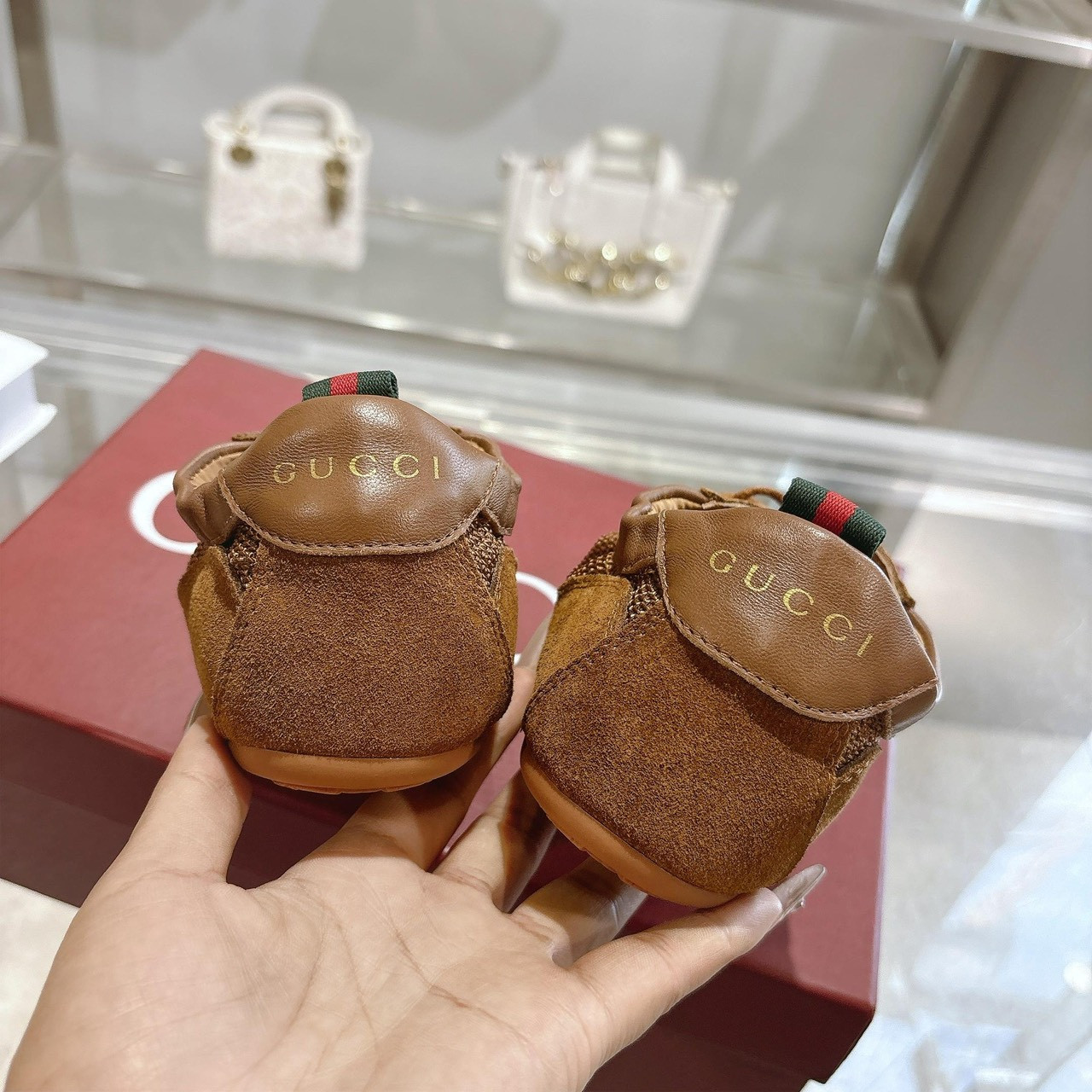 <p>GUCCI 橡筋鞋(棕)</p>