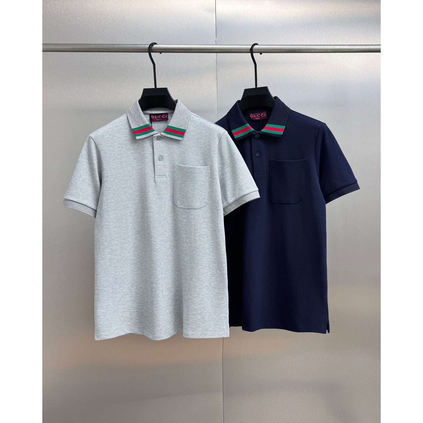 <p>GUCCI 短袖翻领polo衫(灰)</p>