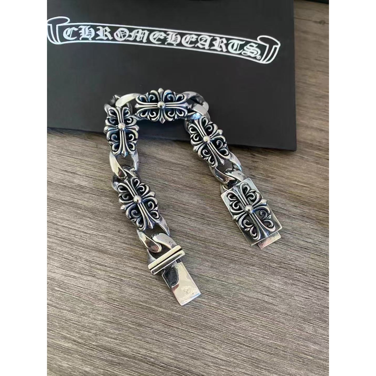 <p>CHROME HEARTS 手链</p>