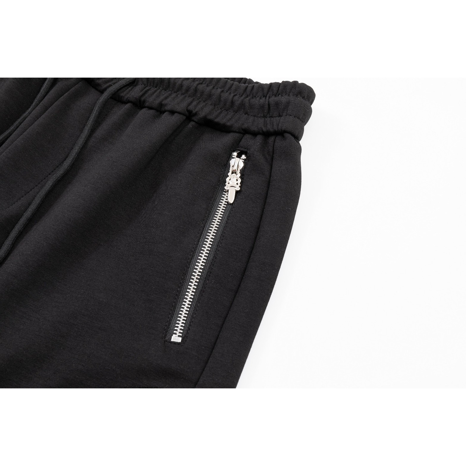 <p>CHROME HEARTS 休闲短裤(黑)</p>