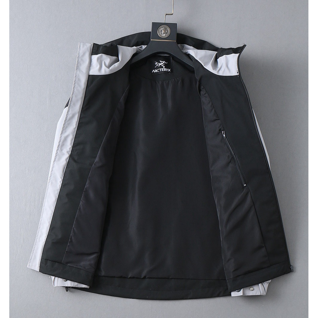 <p>Arc'teryx 新款男士夹克外套</p>