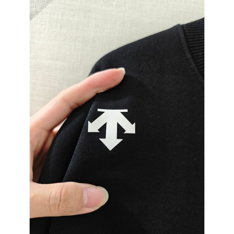 <p>DESCENTE 經典款棉T(多色)</p>
