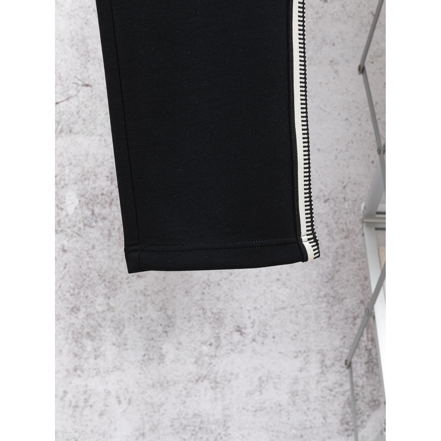 <p>Balenciaga 直筒休閒褲(黑色)</p>