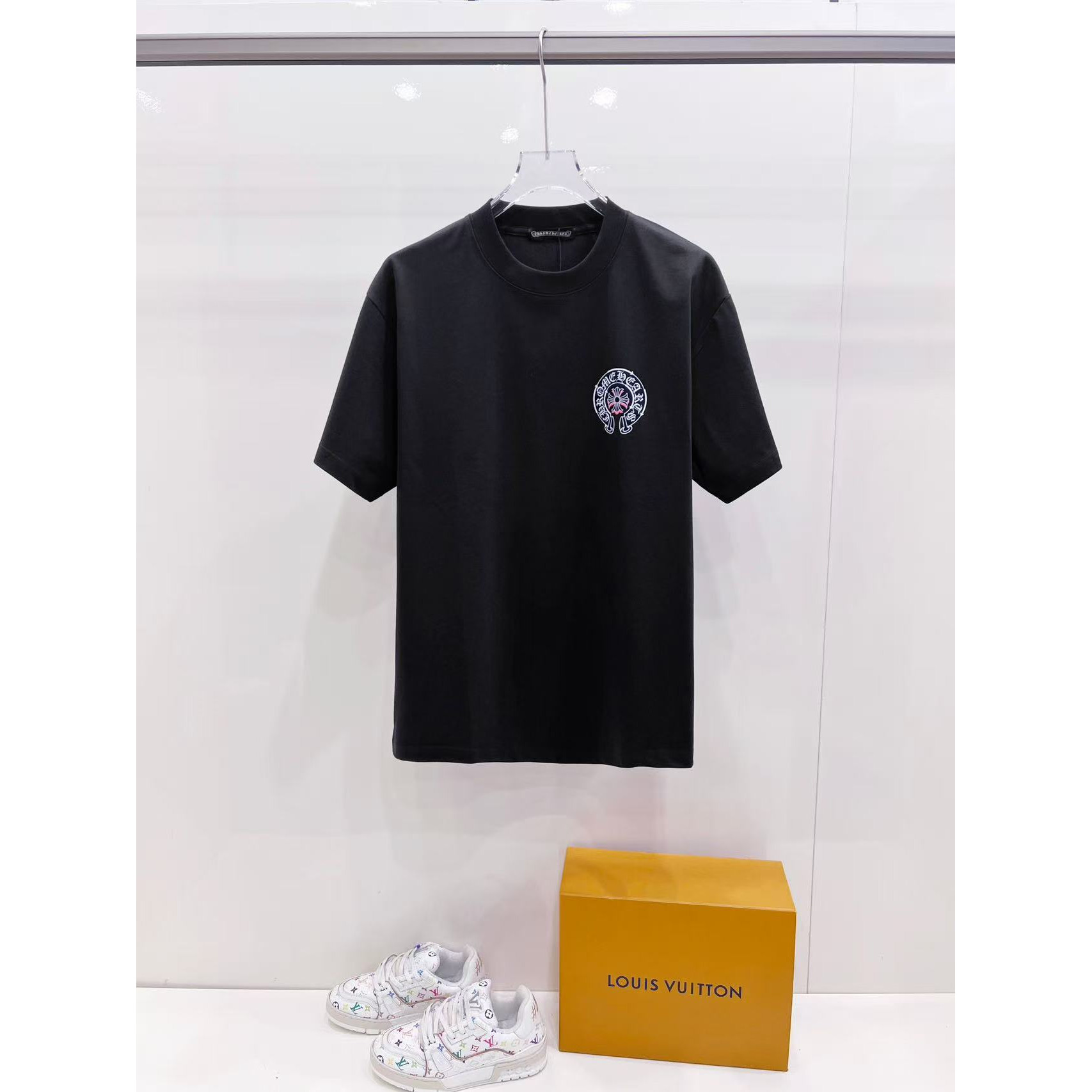 <p>CHROME HEARTS 短袖圆领T恤(黑)</p>